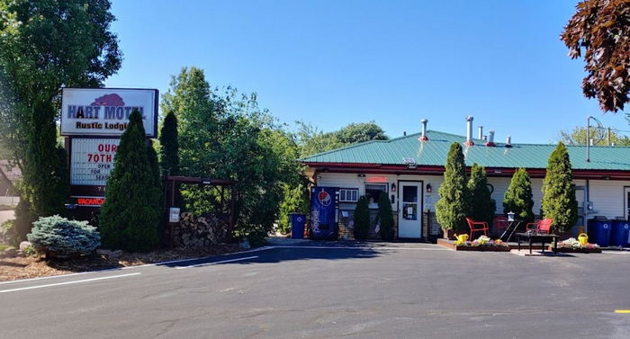 Hart Motel - Web Listing (newer photo)
